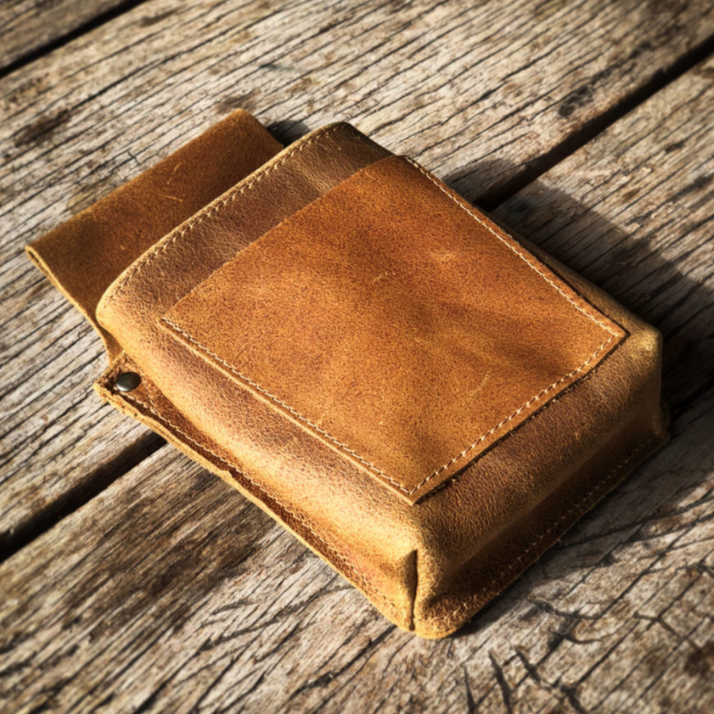 LEATHER POUCH - The Gallant Way