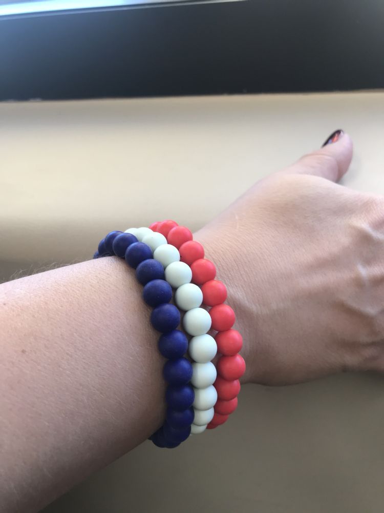 Dove Silicon rubber 9MM bead bracelets